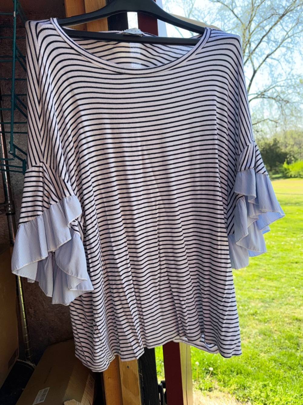 Luxe Striped Ruffle Sleeve Tunic - Blue & White